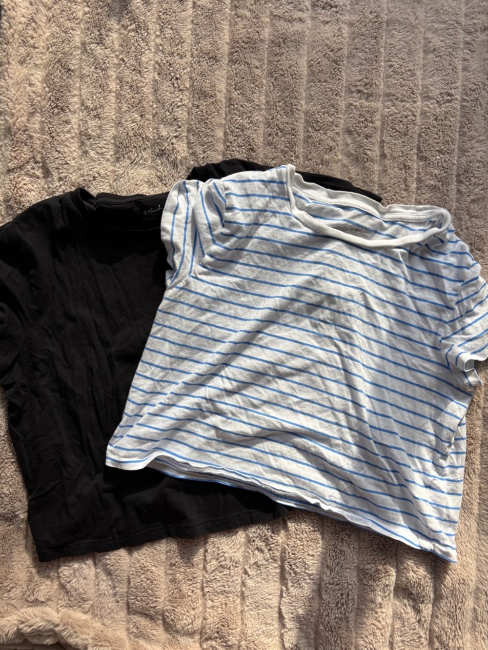 Universal Thread Women’s Short Sleeve Tee Set - Black & White with Blue Stripe